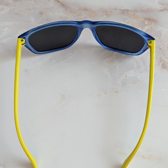 Carter's kids sunglasses 😎🕶️ - Picture 8 of 8